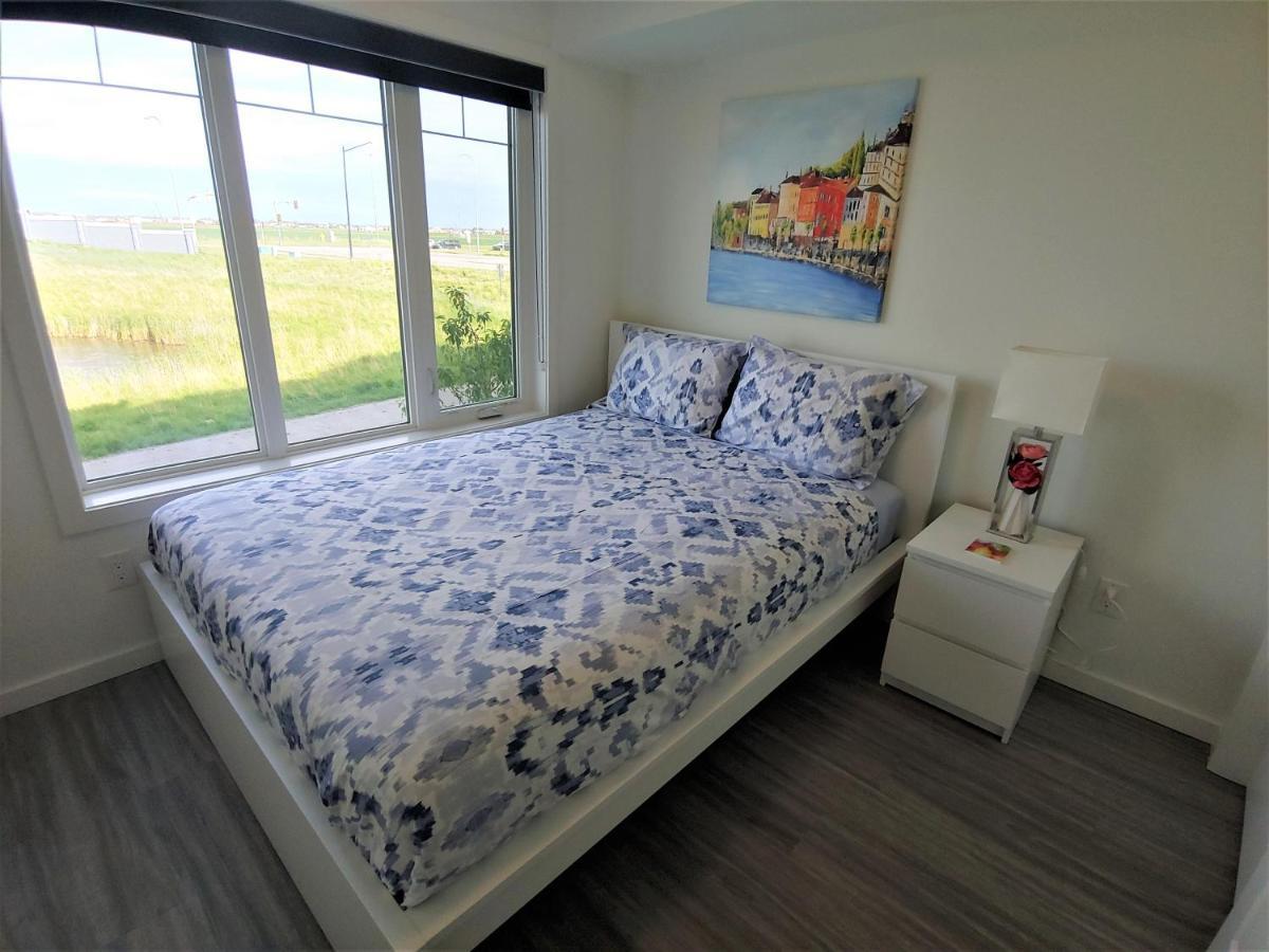 Serene 2 Bedroom Condo With Balcony And Lakeview Winnipeg Kültér fotó